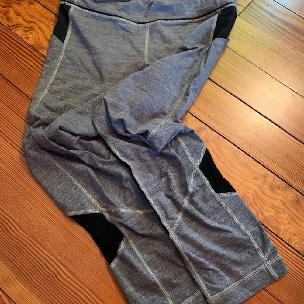 Size 8 Lululemon capris